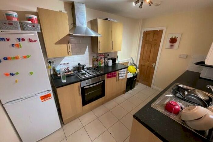3 Bedroom Terraced House To Rent In Spencer Street Cardiff, CF24