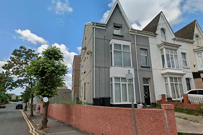 2 Bedroom Flat To Rent In Gwydr Cres, Uplands, Swansea, SA2