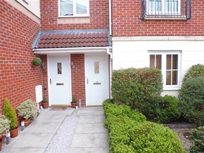 2 Bedroom Apartment To Rent In Youngs Ave, Fernwood, Newark, Nottinghamshire, NG24