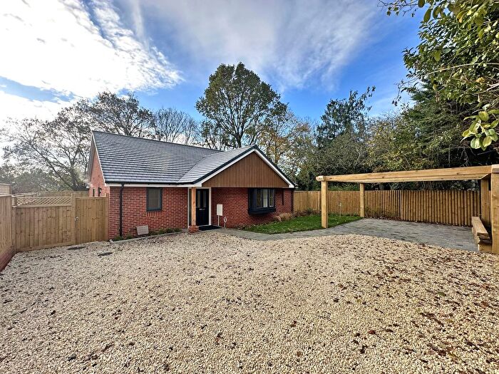 3 Bedroom Bungalow For Sale In Anderwood Drive, Sway, Lymington, Hampshire, SO41