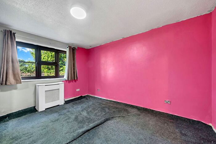 2 Bedroom Flat For Sale In Orchid Close, Abridge, Romford, RM4