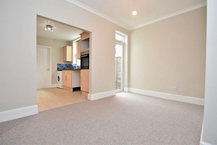 2 Bedroom Terraced House To Rent In Cranleigh Road, Portsmouth, PO1