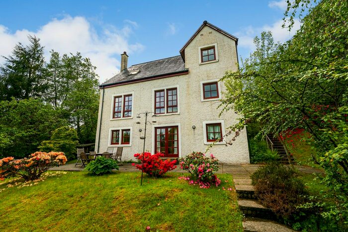 4 Bedroom Detached House For Sale In Rowanbank, Kilchrenan, By Taynuilt, Argyll, PA35