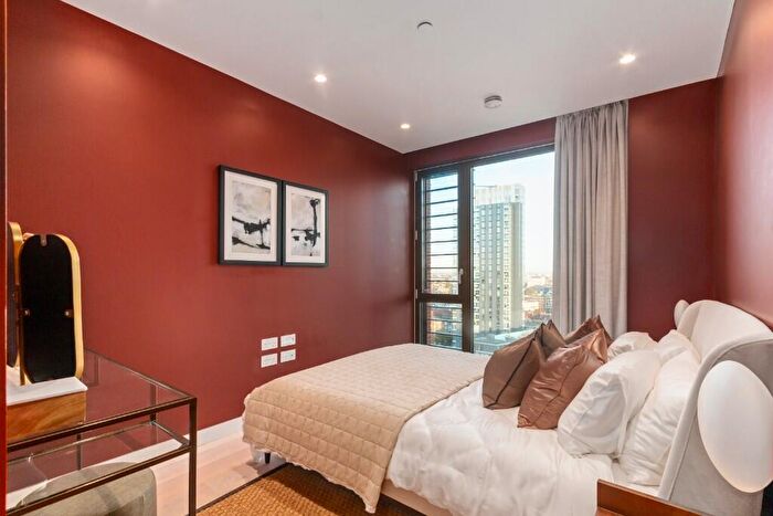 2 Bedroom Apartment To Rent In The Arc, City Road, London, EC1V