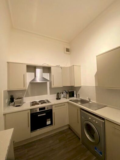 4 Bedroom Flat To Rent In East Mayfield, Newington, Edinburgh, EH9