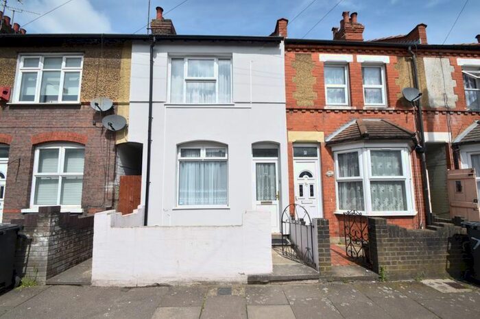 3 Bedroom Terraced House To Rent In Dane Road, Luton LU3