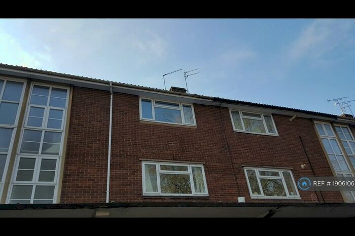 3 Bedroom Maisonette To Rent In A Holyhead Road, Coventry, CV5