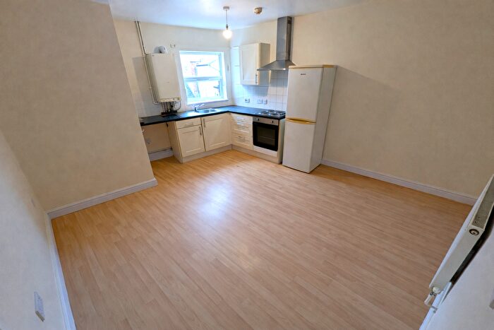1 Bedroom Flat To Rent In Main Street, Shirebrook, Mansfield, NG20