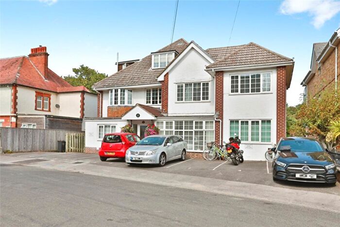 2 Bedroom Flat For Sale In Studland Road, Alum Chine, Bournemouth, Dorset, BH4