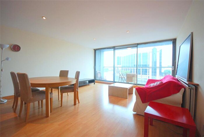 2 Bedroom Flat To Rent In Selsdon Way, Millwall, E14