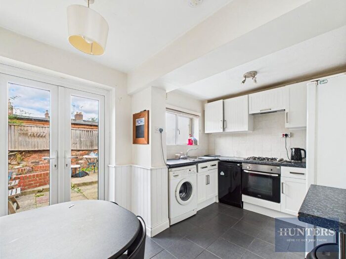 4 Bedroom Terraced House To Rent In St. Pauls Parade, Cheltenham, GL50