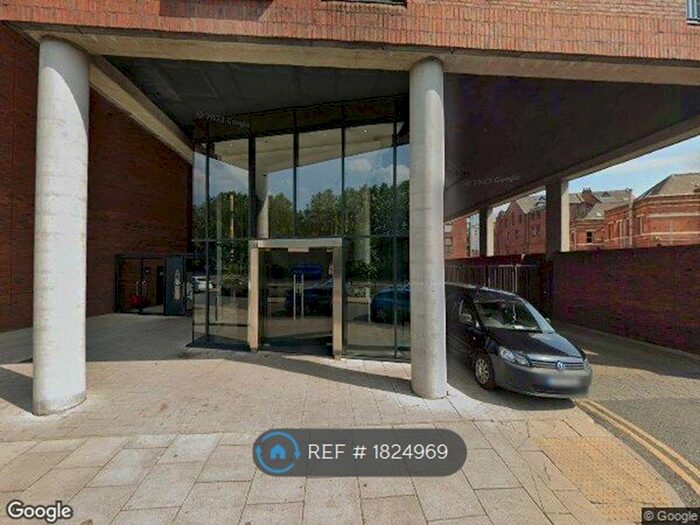 2 Bedroom Flat To Rent In Sillavan Way, Salford, M3