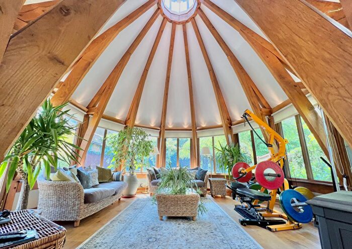 4 Bedroom Country House For Sale In Priors Marston, A Large Refurbished Residence, Double Garage, CV47