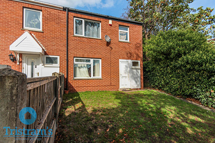 3 Bedroom End Of Terrace House For Sale In Bourne Close, Beeston, NG9