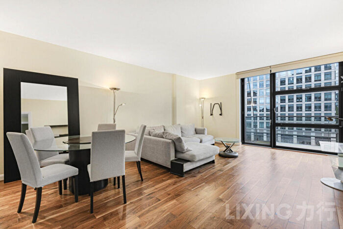 2 Bedroom Apartment To Rent In South Quay Square, Canary Wharf, E14