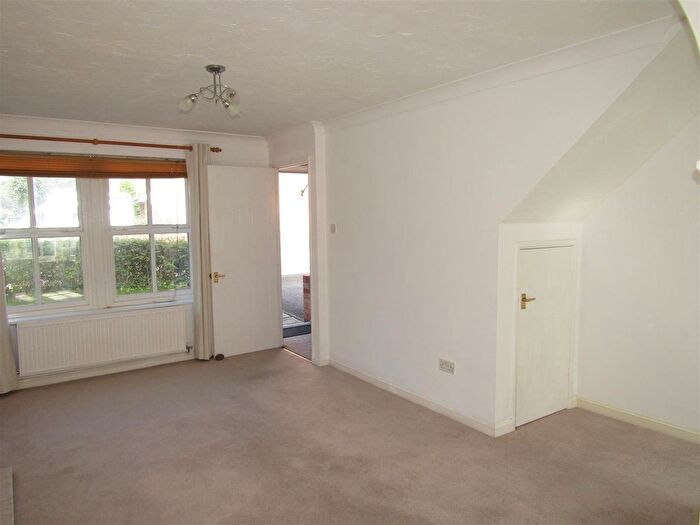 3 Bedroom End Of Terrace House For Sale In Hunters Row, Boroughbridge, York, YO51