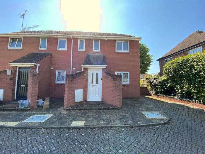 1 Bedroom House To Rent In New Road, Meopham, DA13