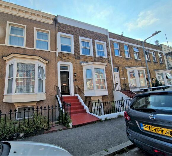 2 Bedroom Flat To Rent In Ethelbert Road, Margate, CT9