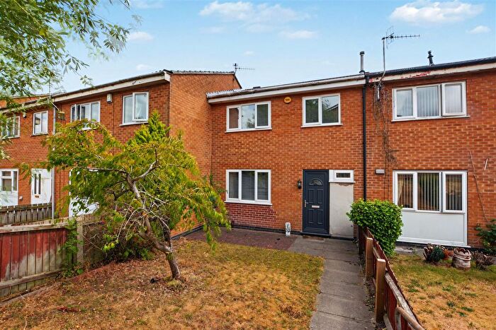 3 Bedroom Terraced House For Sale In Penllech Walk, Nottingham, NG5