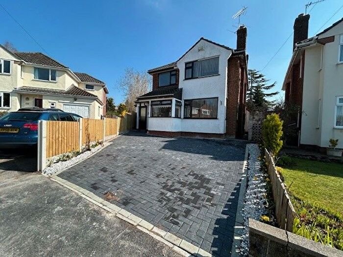 3 Bedroom Detached House To Rent In Dee Park Close, Wirral, CH60