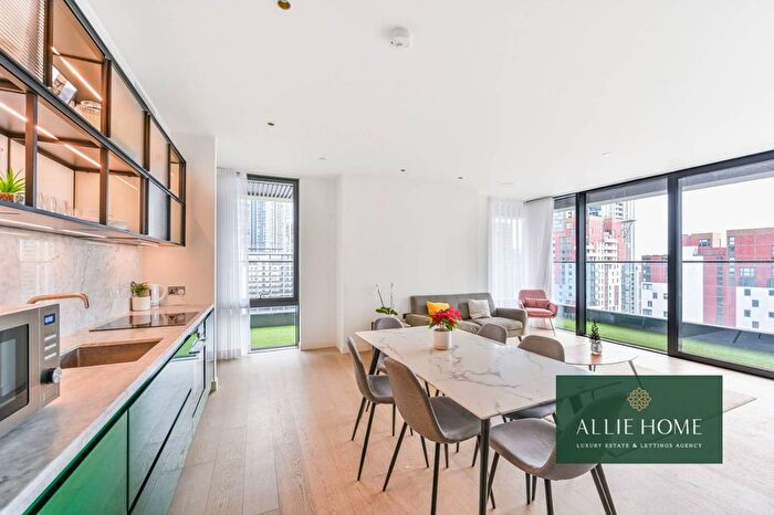 2 Bedroom Flat To Rent In Wards Place, Hobart Building, E14