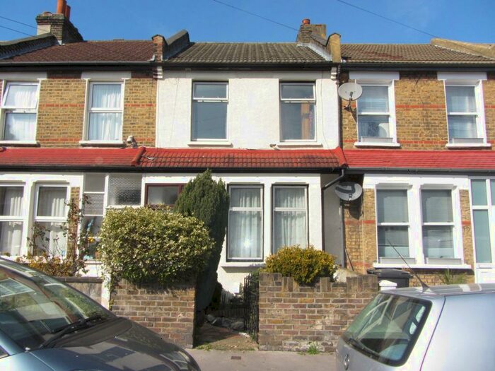 3 Bedroom Terraced House To Rent In Edward Road, Croydon, CR0