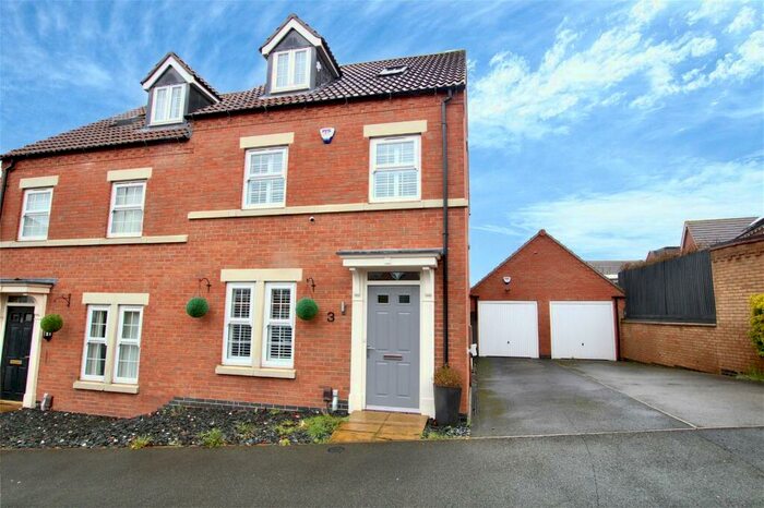 3 Bedroom Semi-Detached House For Sale In Wansbeck Close, Arnold, Nottingham, NG5