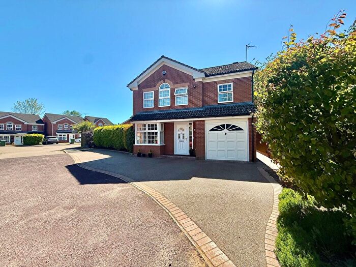 4 Bedroom Detached House For Sale In Acacia Close, Purdis Farm, Ipswich, IP3