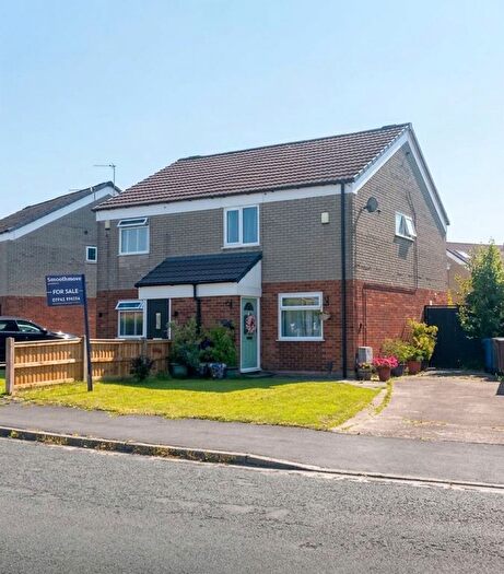 3 Bedroom Semi-Detached House For Sale In Stour Road, Tyldesley, M29