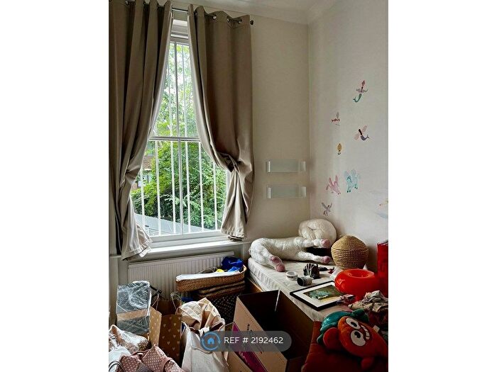 2 Bedroom Flat To Rent In Aldridge Road Villas, London, W11