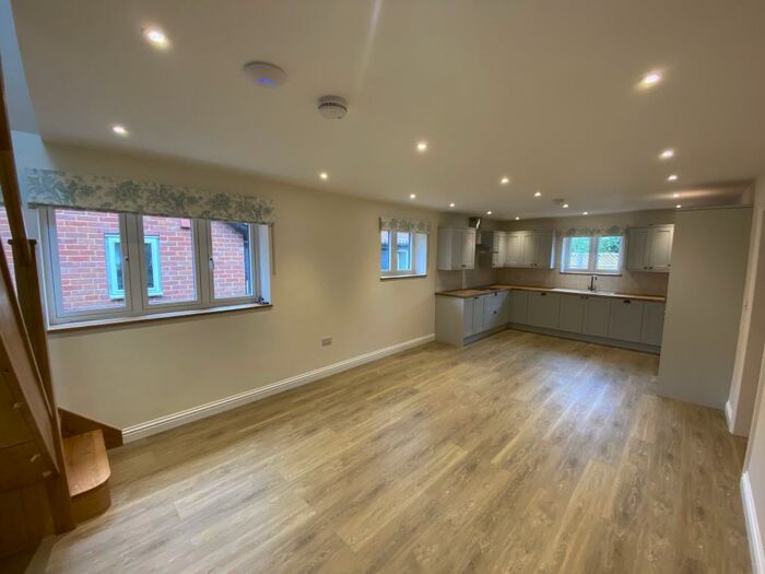 2 Bedroom Chalet To Rent In King Row, Shipdham, Thetford, IP25