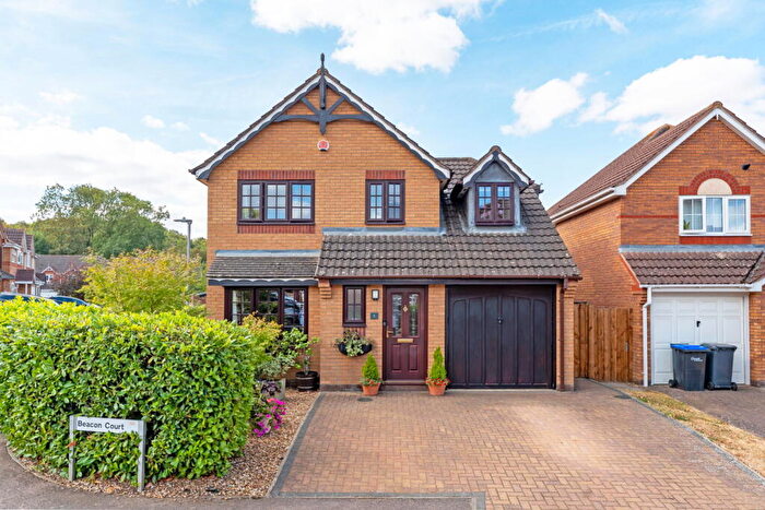 3 Bedroom Detached House For Sale In Beacon Court, Hunsbury Hill, Northampton, Northamptonshire, NN4