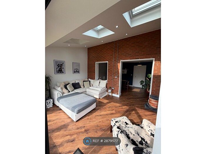 3 Bedroom Semi-Detached House To Rent In John Hogan Vc Road, Manchester, M40