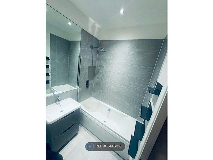 1 Bedroom Flat To Rent In Atlas Mill, Bolton, BL1