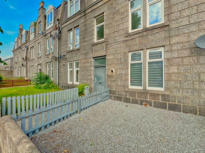 1 Bedroom Flat To Rent In Grampian Road, Torry, Aberdeen, AB11