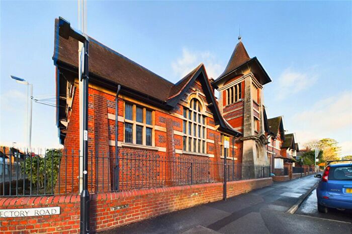 1 Bedroom Apartment To Rent In Rectory Road, Wokingham, Berkshire, RG40