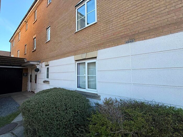 2 Bedroom Flat To Rent In Sachfield Drive, Chafford Hundred, RM16