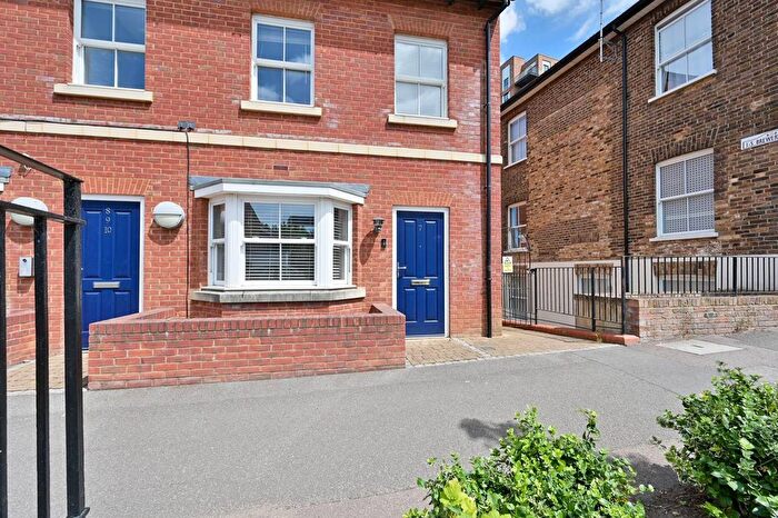 1 Bedroom Flat To Rent In Flat, Brewery Mews, Watford, WD17