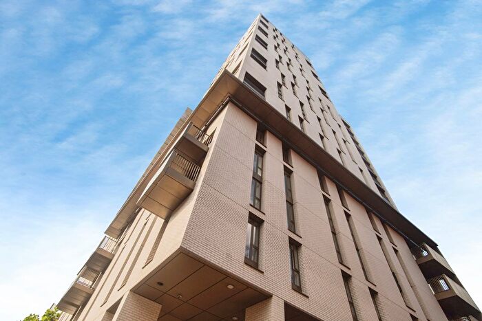 3 Bedroom Flat For Sale In Cambridge Street, Manchester, Greater Manchester, M1