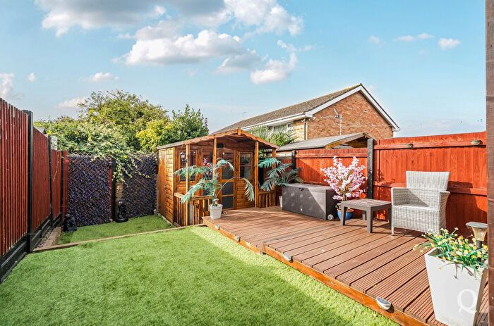 2 Bedroom Terraced House For Sale In Lansdown Road, Sittingbourne, Kent, ME10