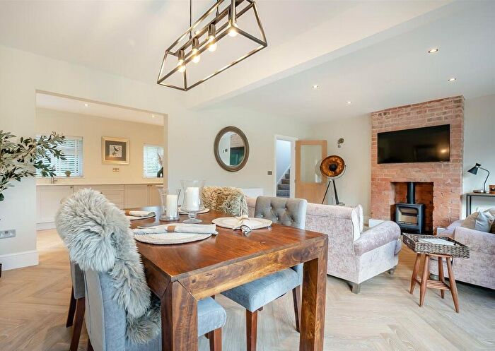 4 Bedroom Detached House For Sale In Grove Road, Ansty, CV7