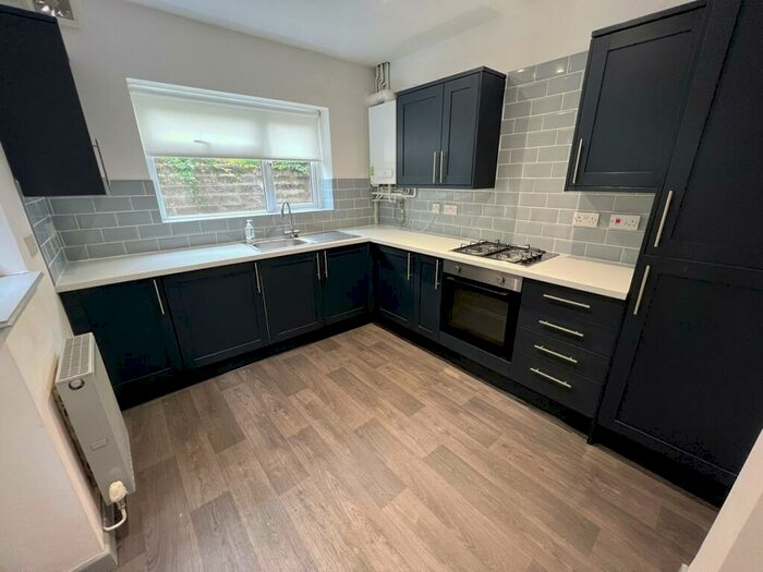 3 Bedroom Terraced House To Rent In Dumfries Street Treherbert - Treherbert, CF42