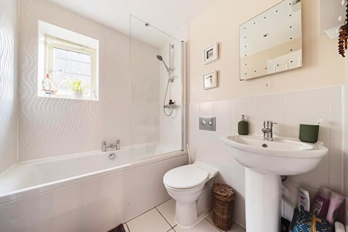 4 Bedroom Detached House For Sale In Upper Rissington, Gloucestershire, GL54