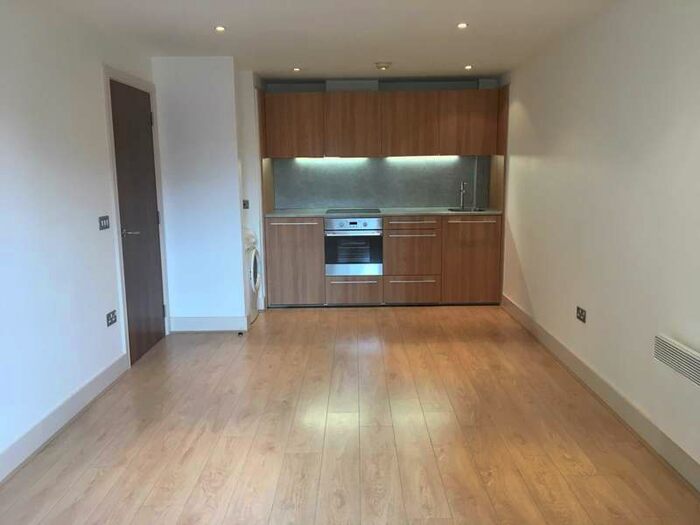 1 Bedroom Apartment To Rent In College Street, Ipswich, IP4