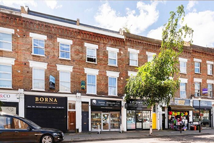 Studio To Rent In Kilburn Lane, Queens Park, W9