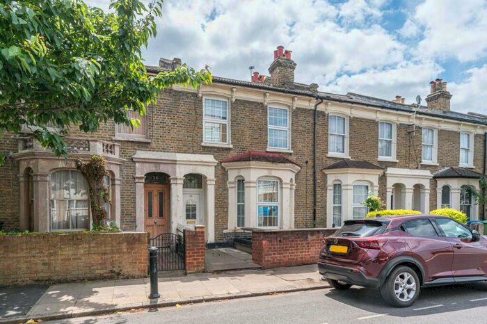 5 Bedroom House To Rent In Studholme Street, Peckham, London, SE15