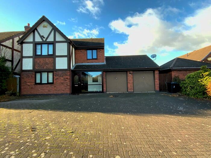 4 Bedroom Detached House To Rent In Holborn Drive, Aughton, L39