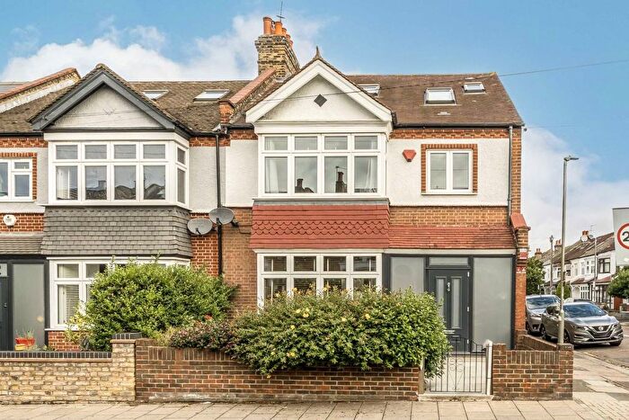 4 Bedroom Terraced House To Rent In Broomwood Road, London, SW11