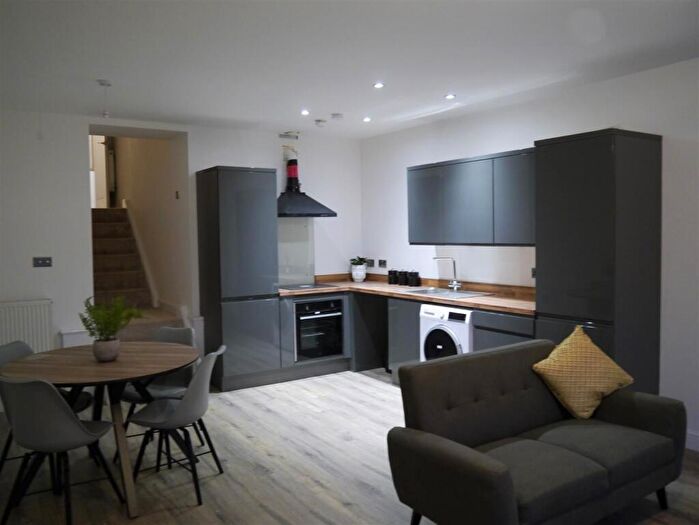 2 Bedroom Apartment To Rent In Park Terrace, Liverpool, Merseyside, L22