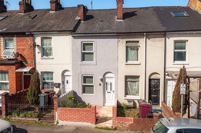 2 Bedroom Terraced House For Sale In Cumberland Road, Reading, Berkshire, RG1